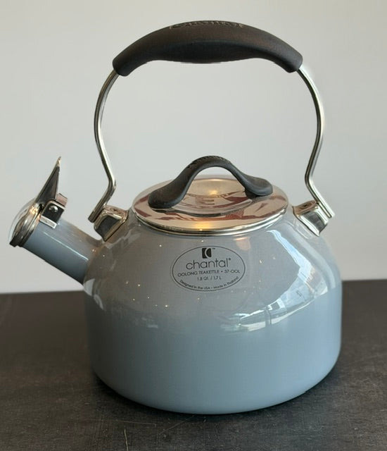 Oolong Gray Tea Kettle by Chantal