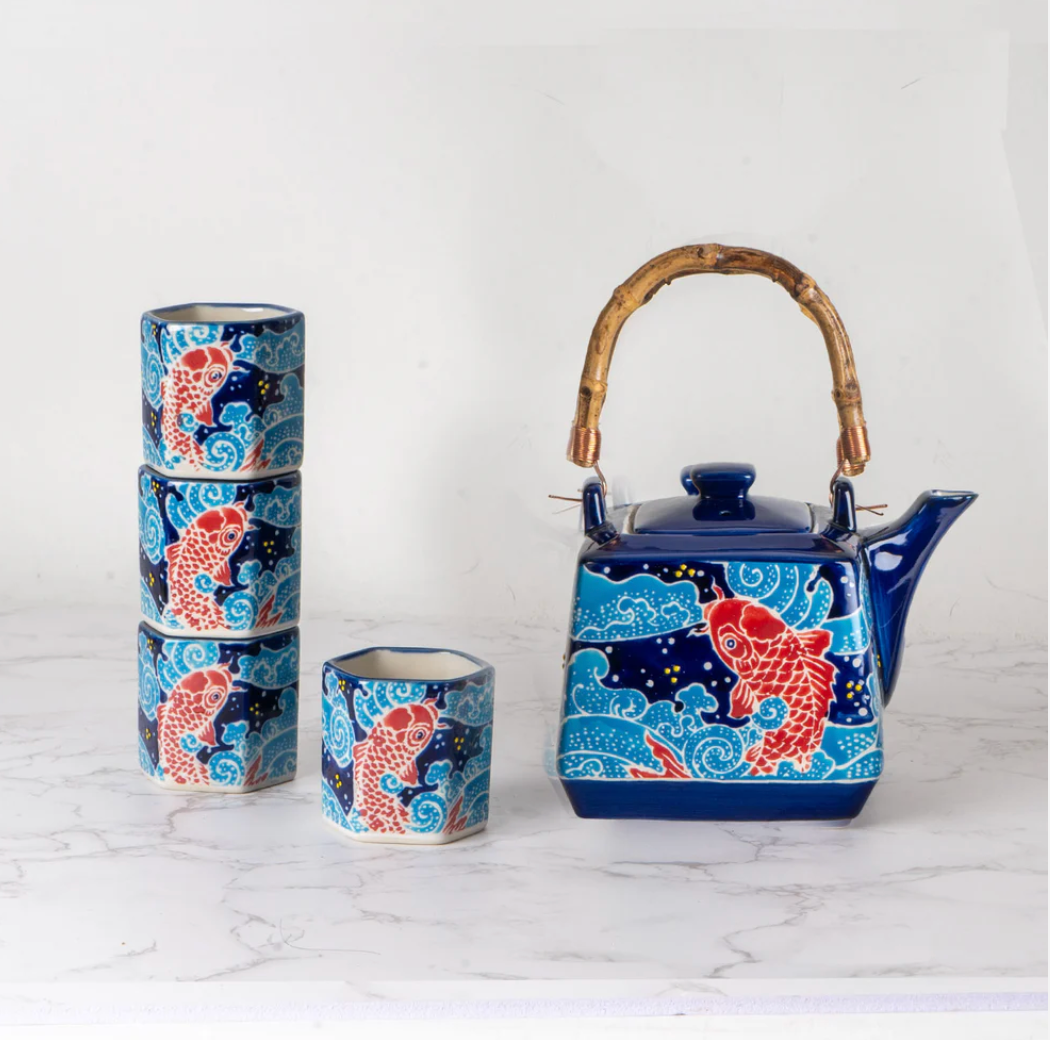 Koi Fishes Tea Set 20oz Tea Pot with 4 Hexagon Cups by Urban Tokyo