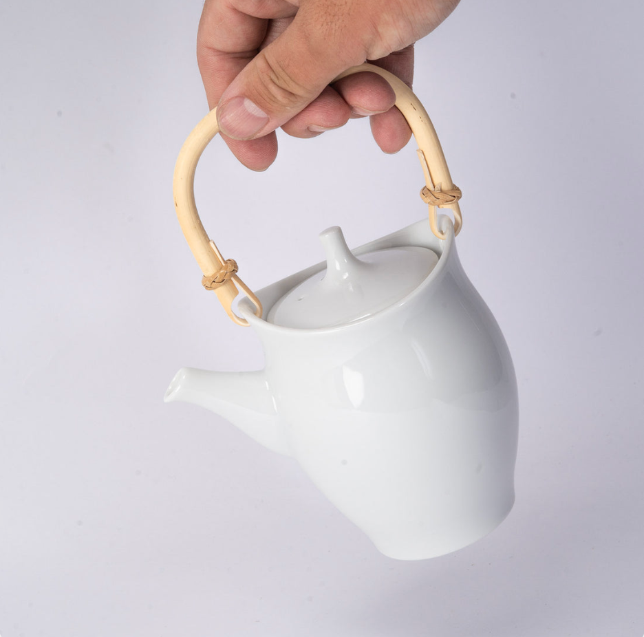 Miyama Kanon 14oz Minoware Porcelain Teapot by Urban Tokyo