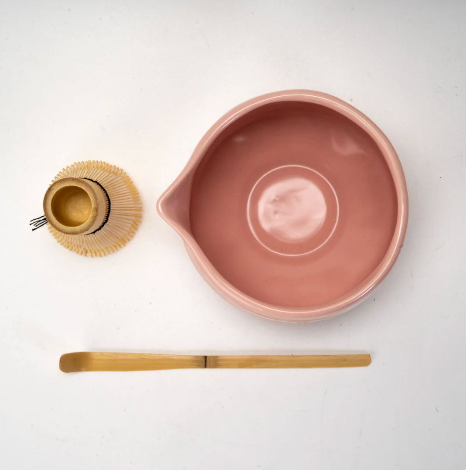 Matcha Set 20oz Porcelain Latte Bowl with Whisk and Scoop Pink Brushstroke By Urban Tokyo